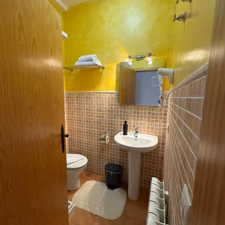 Casa Rural Tronchon カントリーハウス *